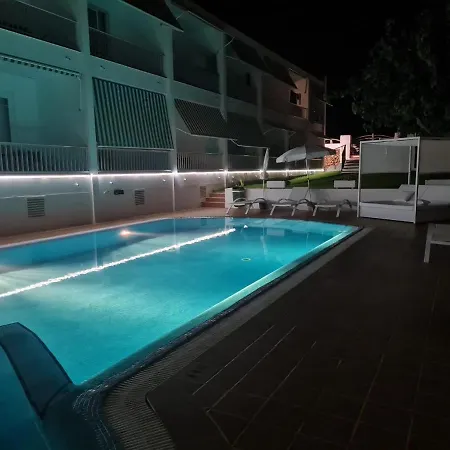 S'algaret מלון 2*